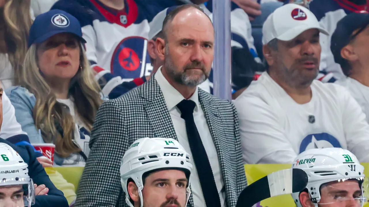 DeBoer dipecat sebagai pelatih Stars setelah 3 musim