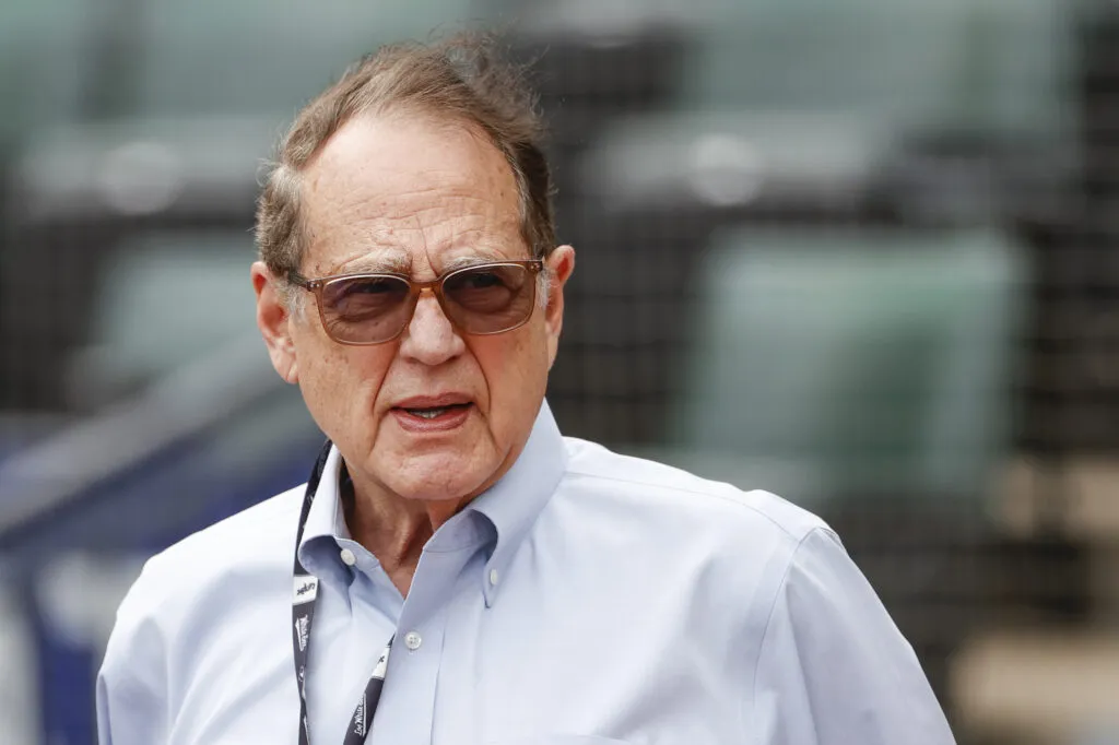 Jerry Reinsdorf, Justin Ishbia Capai Kesepakatan Bagi Ishbia untuk Memperoleh Saham Mayoritas Masa Depan di White Sox